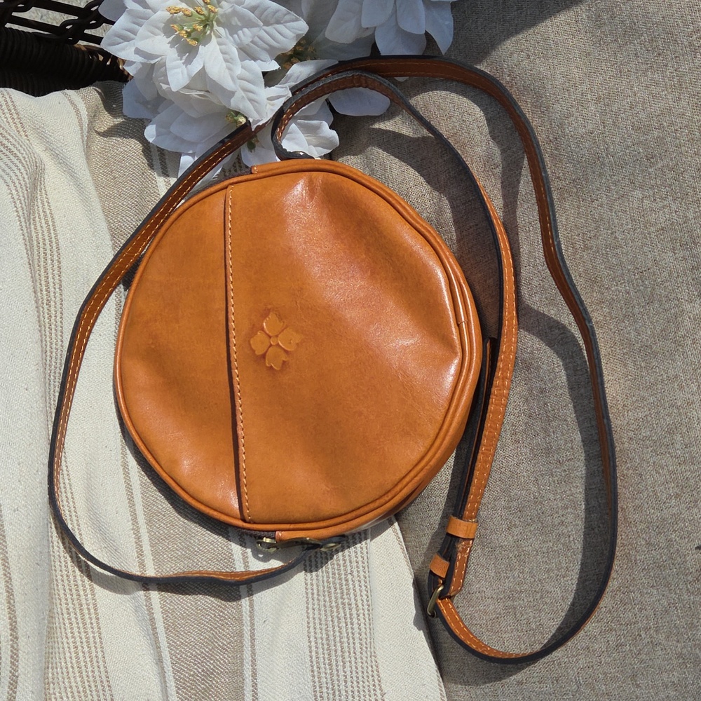 Patricia Nash Brown Leather Embossed Circle Crossbody Bag - Picture 4 of 5